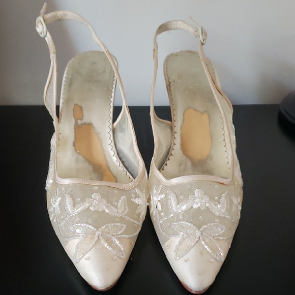 Caparros Cream Mesh Flower Beaded 3.5" Heel Slingback Pumps - Picture 9 of 14